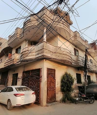 Corner 5 Marla House In Marghzar Officers Colony For sale At Good Location