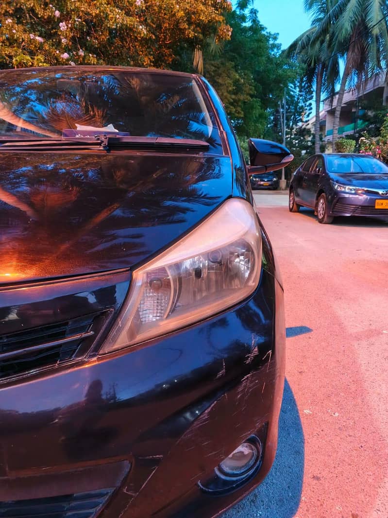 Vitz full option 4