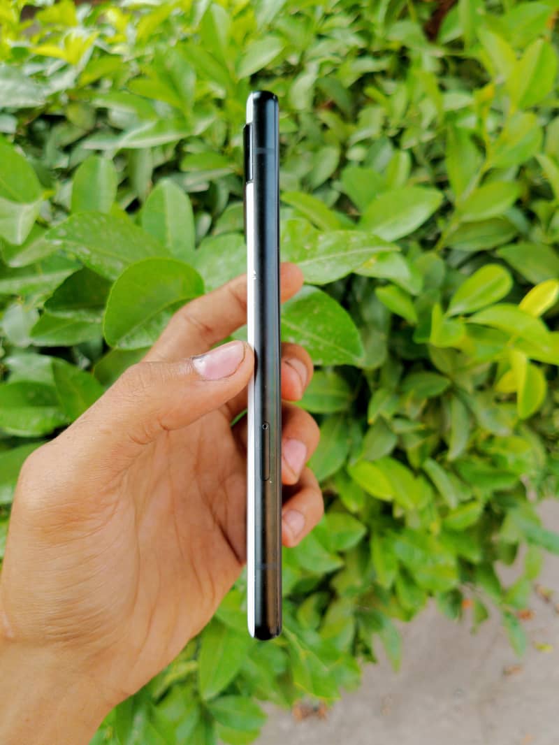 Google Pixel 6A 3