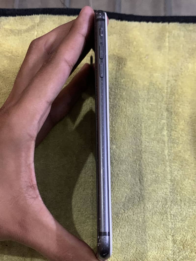iPhone 8 Plus 1