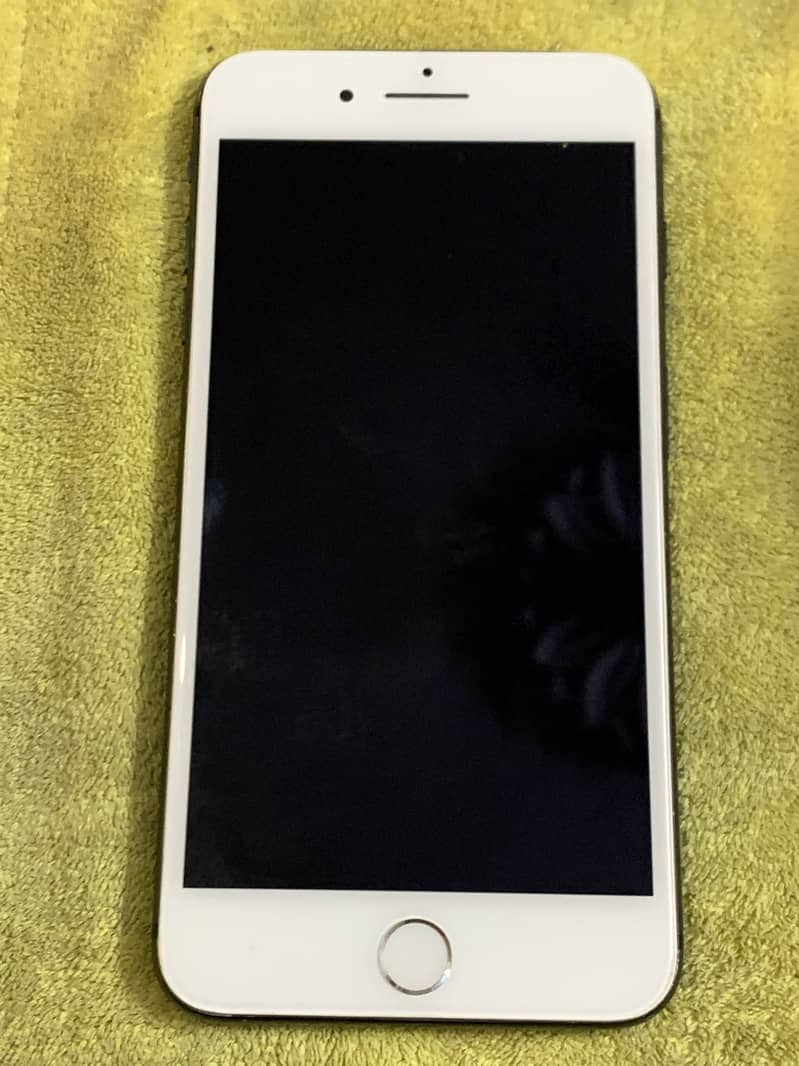 iPhone 8 Plus 3