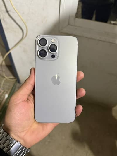 iPhone 15 Pro Max (256)