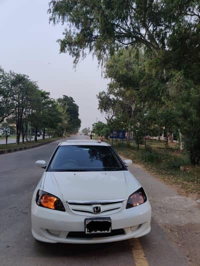 Honda Civic VTI Oriel. Sunroof Genuine Colour
