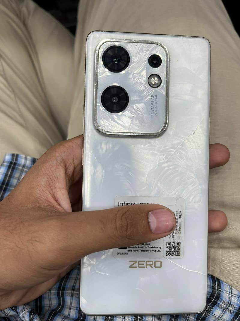 Infinix Zero 30 1