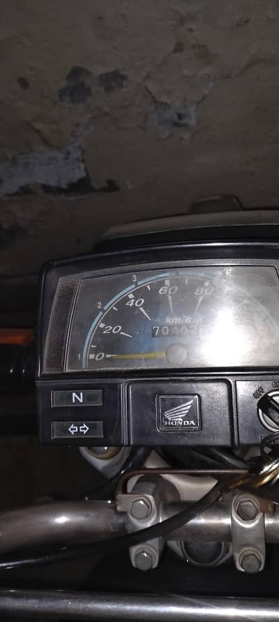 Urgent bike for sale cd 70 2017 model lush condition