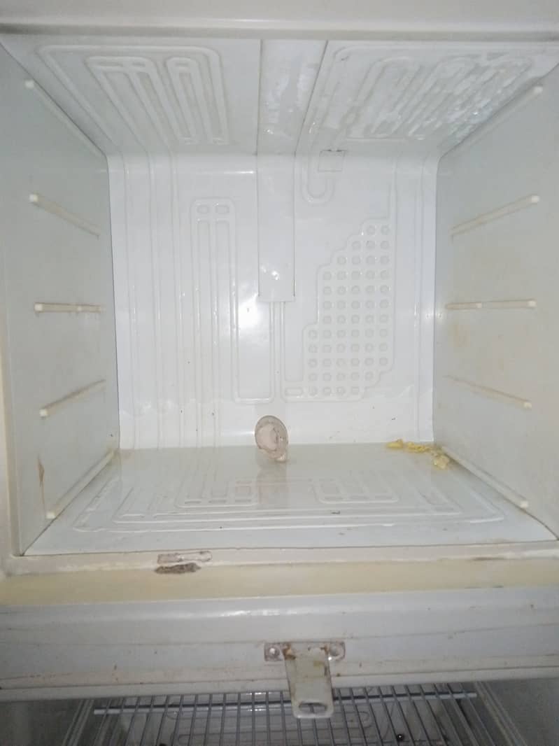 Dawlance refrigerator 2