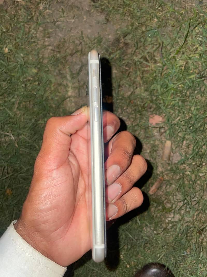 Iphone SE 2022 4