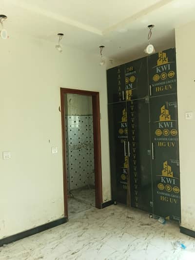 1 Bed Flat Available For Bachlours In Jubilee Town