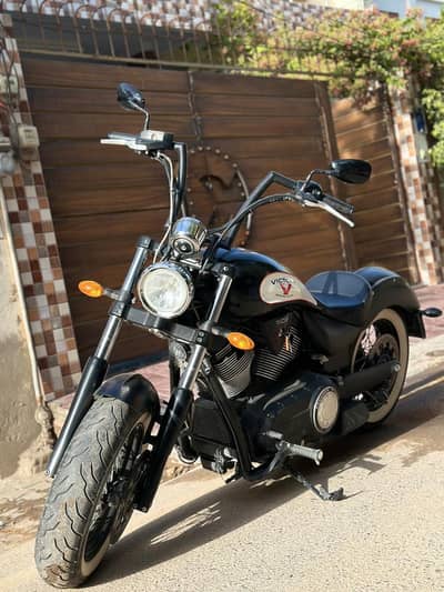 Victory 1700cc