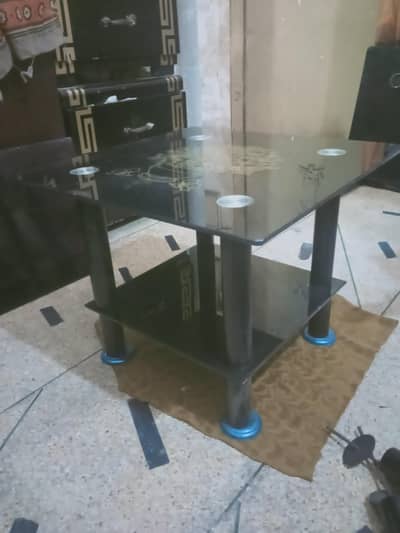 3 chaina table