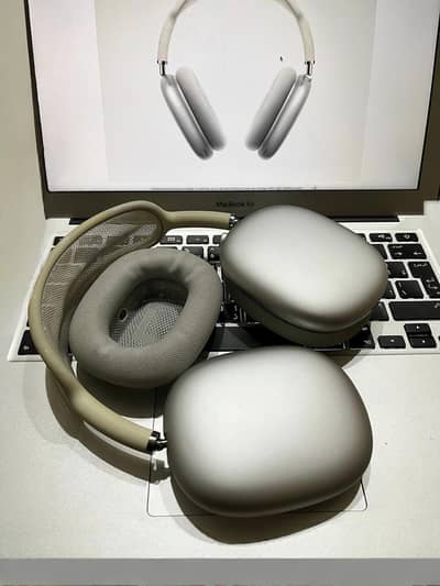AirPods Max For Sale WithOut Box Only HeadSet.