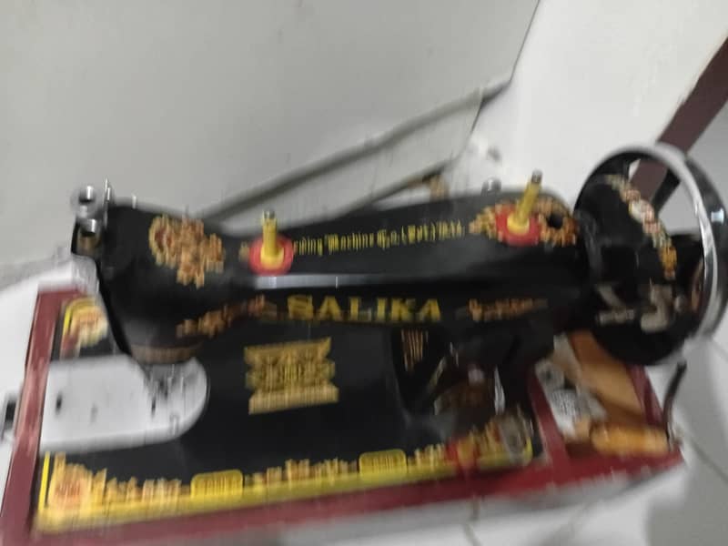 sewing machine 4