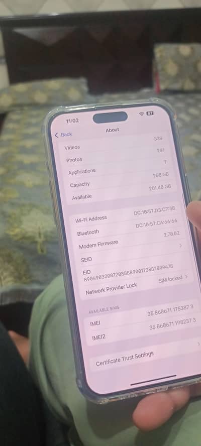 ia. selling my phone veryu lush condition 100 percent original phone