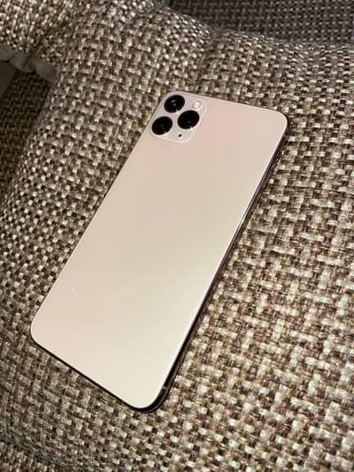 iPhone 11 Pro  Max. 256 GB PTA Approved