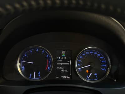 Toyota Corolla altis grande cvti 1.8