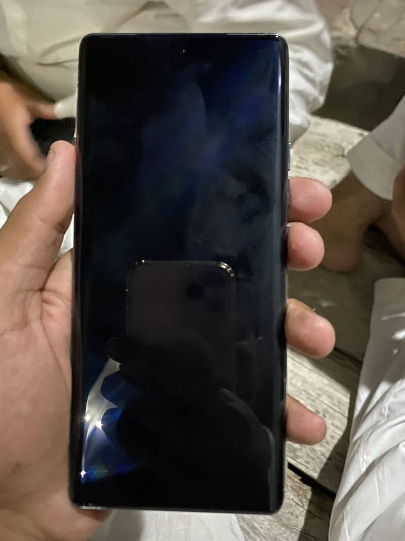 Tecno camon 40 pro 2