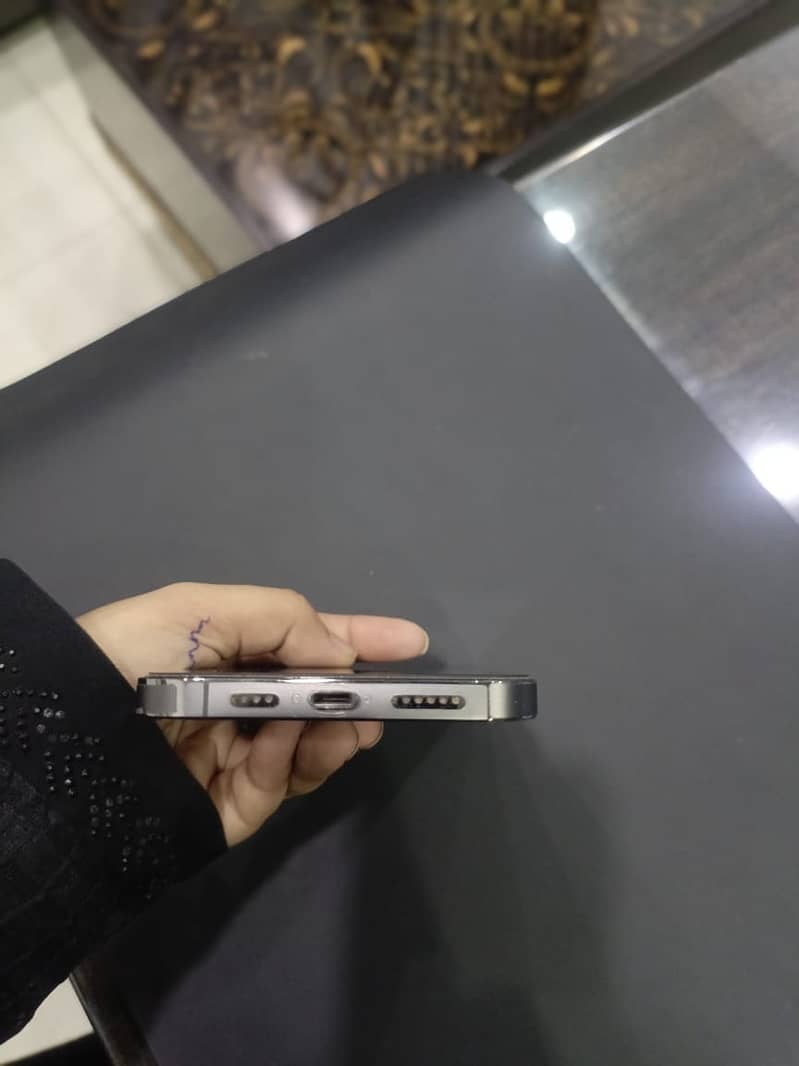 Apple iPhone 13 Pro Max 5