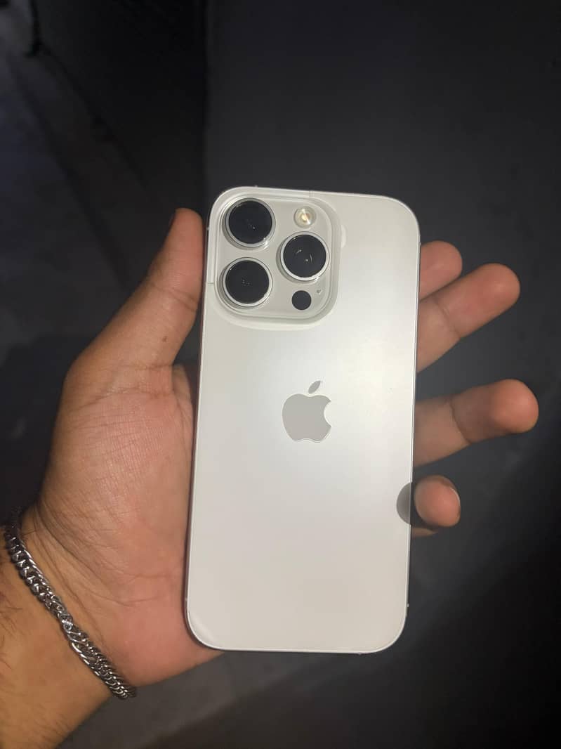 Iphone 16 Pro JV 0