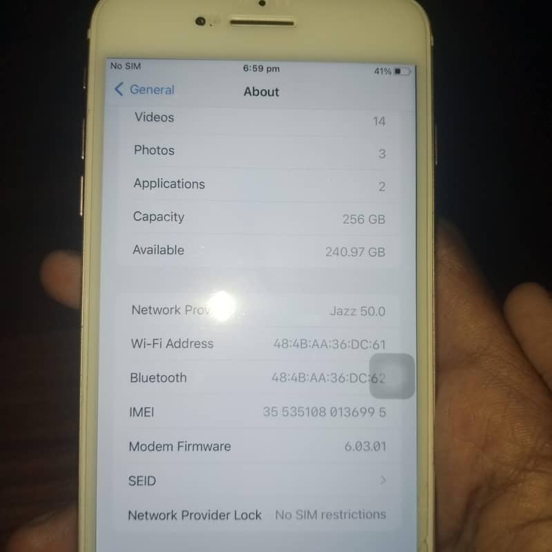 iphone 7 plus 8/10 condition 1