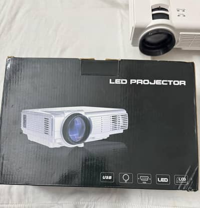 LED Projector & Mobile Gaming Controller