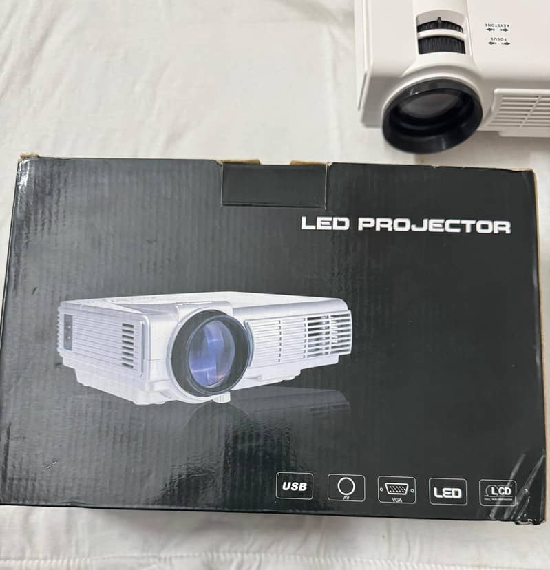 LED Projector & Mobile Gaming Controller 0