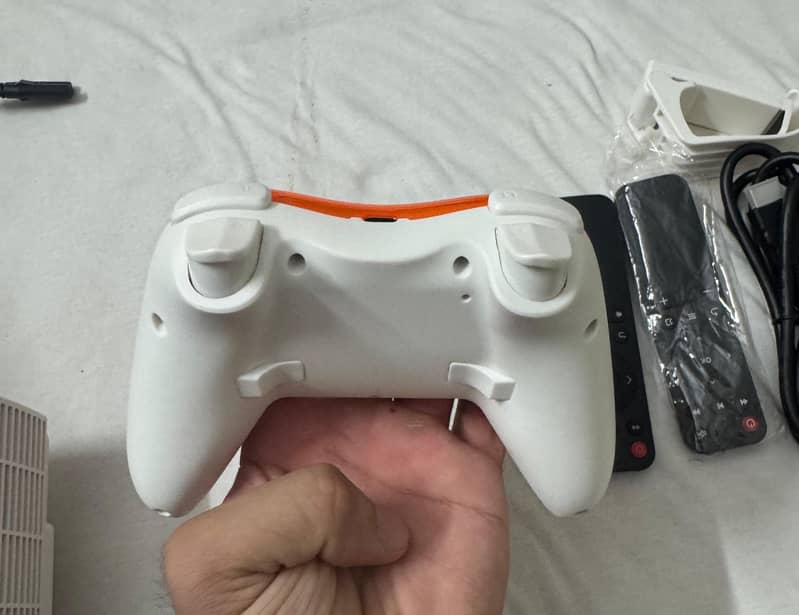 LED Projector & Mobile Gaming Controller 4