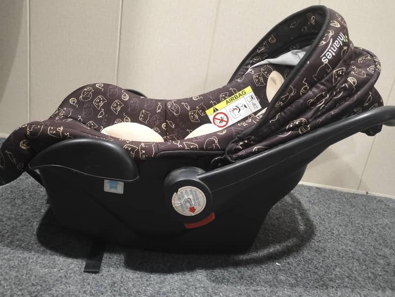 Baby cot 1