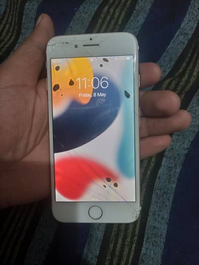 iPhone 7 128 GB PTA