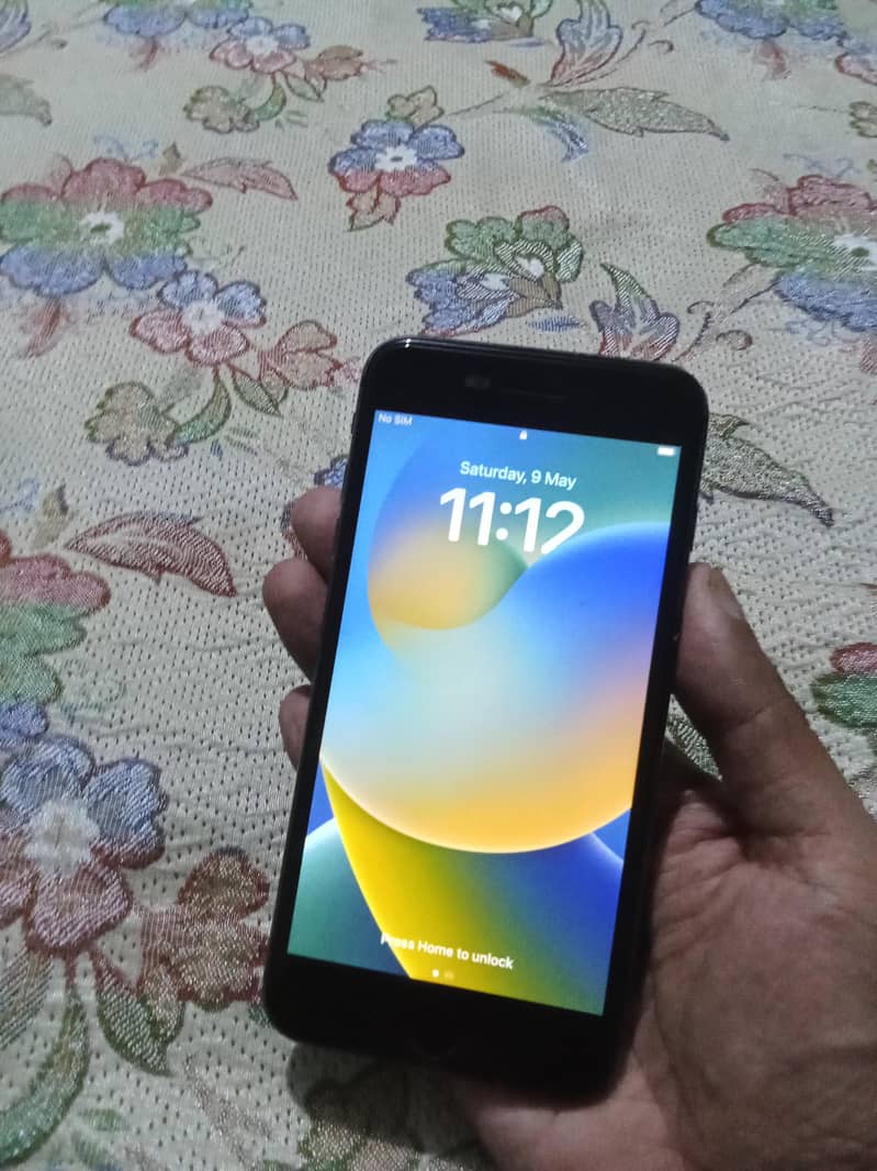 iphone 8plus (256GB) 1