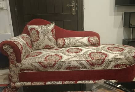 Beautiful 2-3seater deewan sofa with red white print