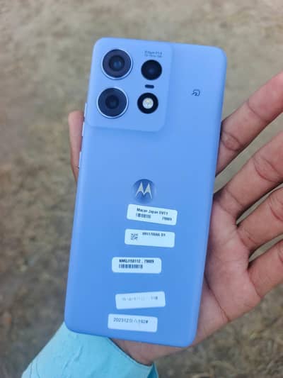 Urgent sell – Moto edge 50 pro –Lush condition