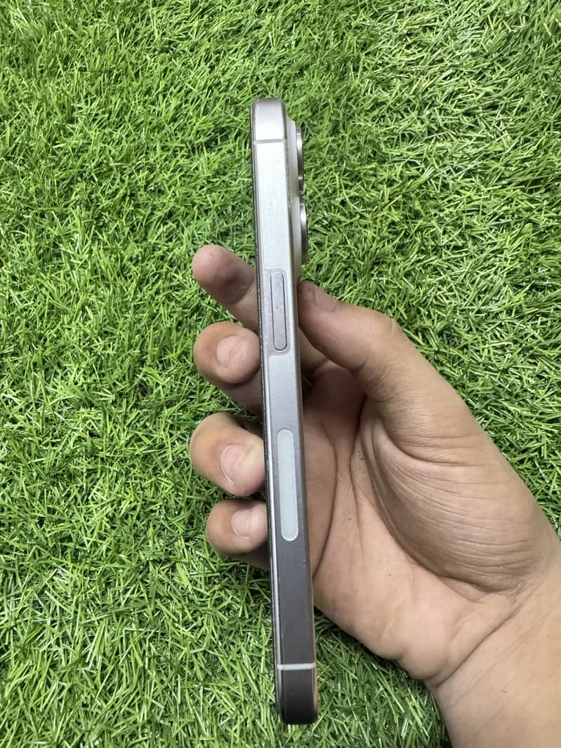 Iphone 15 pro 2
