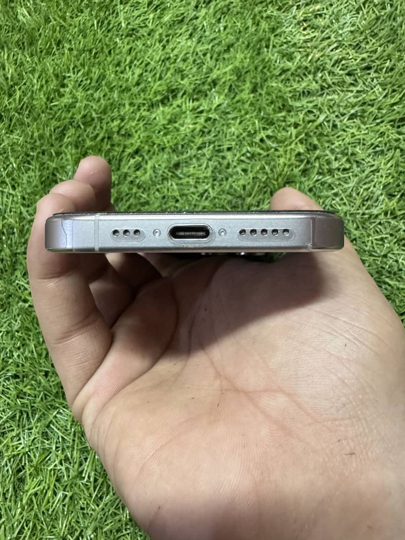 Iphone 15 pro 6