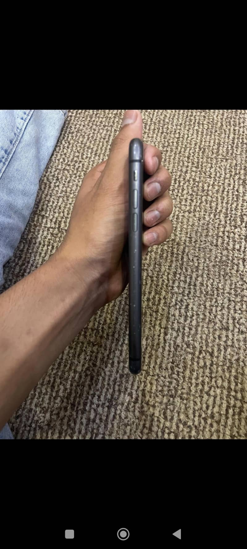 iPhone 11 4