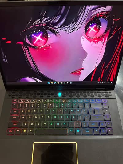 Alienware M16 R2 RTX 4070 | Core Ultra 7 | 240Hz QHD+ | 1TB SSD