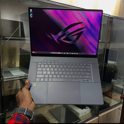 ASUS ROG ZEPHYRUS G16(2024) GAMiNG LAPTOP