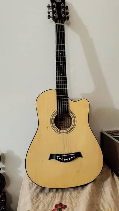 urgent selling acoustic guitar