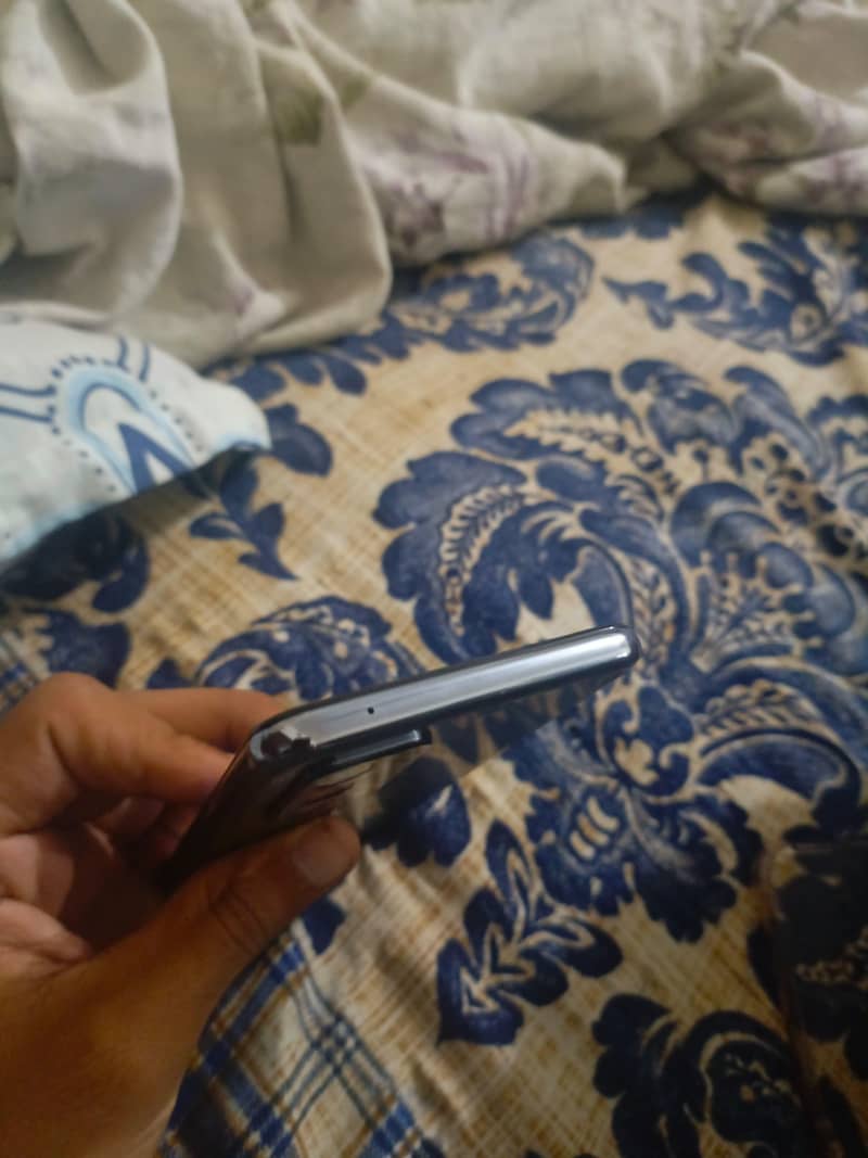 Oneplus 5G 3