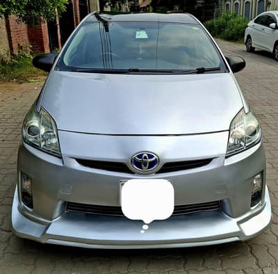 PRIUS 2010 MODEL TOTAL GENUINE  GAURANTED