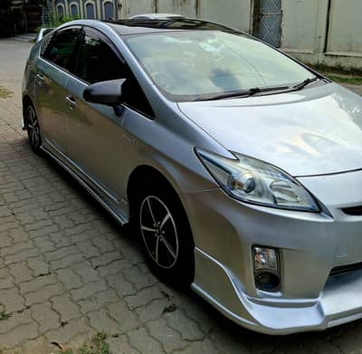 PRIUS 2010 MODEL TOTAL GENUINE  GAURANTED