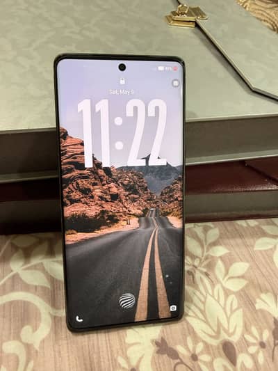 Vivo V30