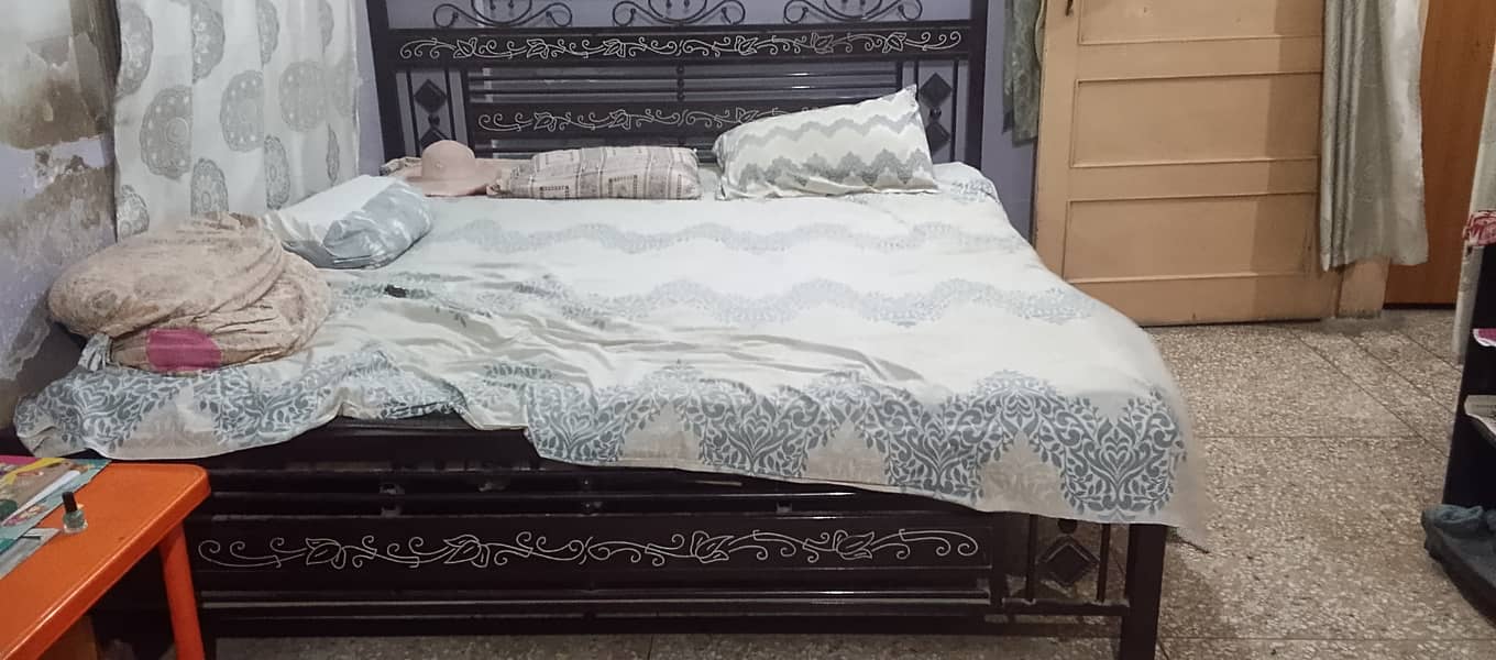Iron raud bed 0