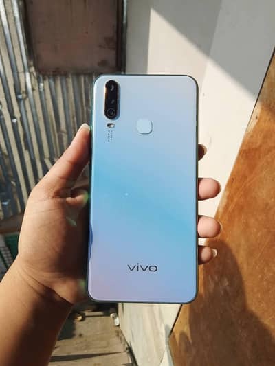 Vivo Y17