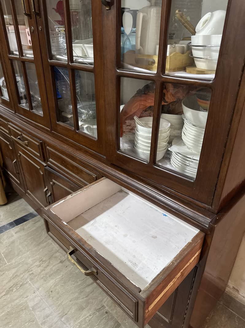 Kitchen Showcase | Wardrobe 2