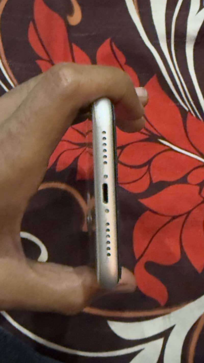 iPhone 11 PTA 6