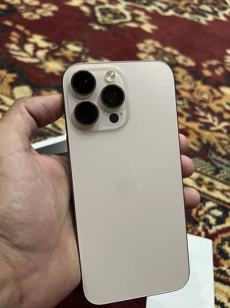 iphone 16 pro max 1