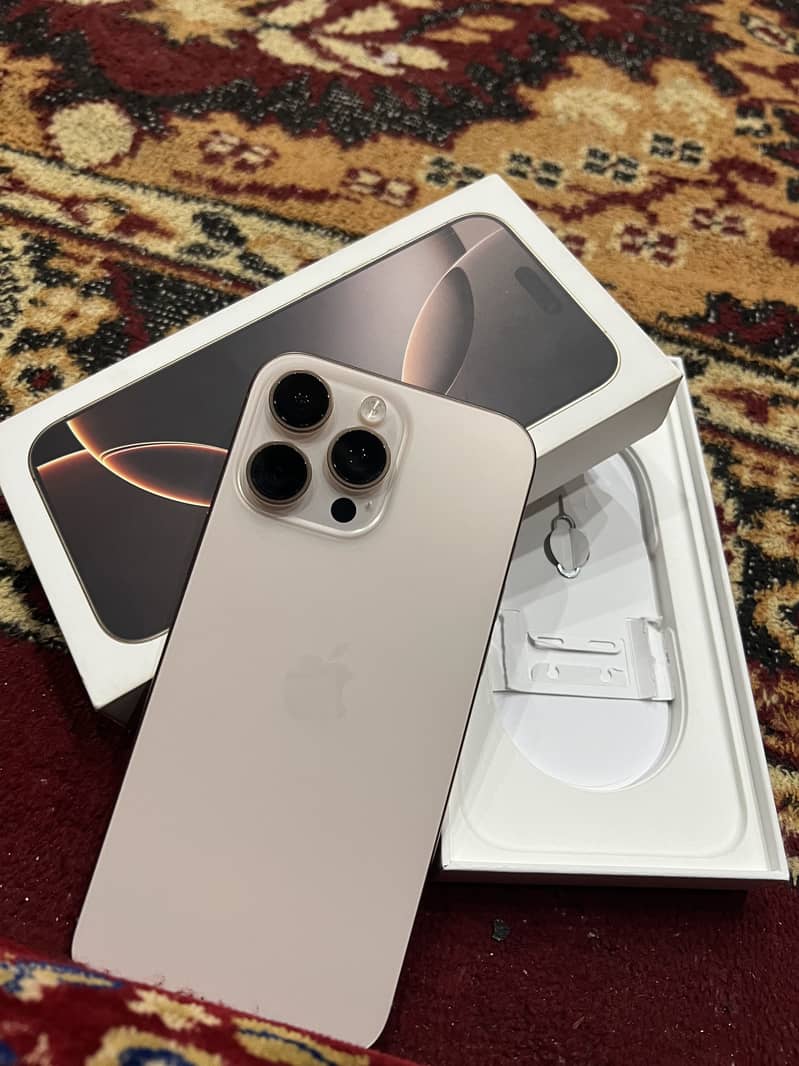 iphone 16 pro max 3