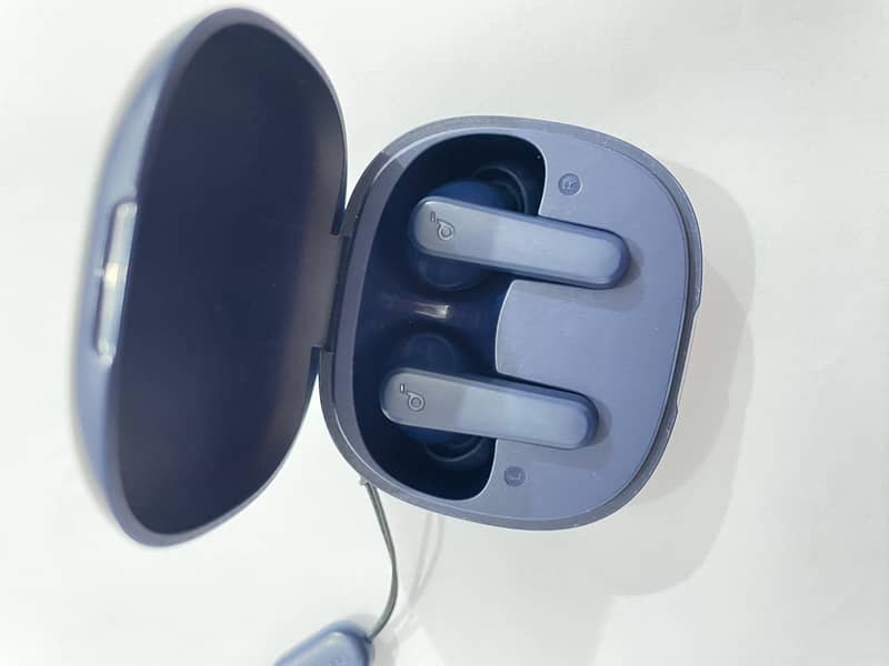 Earbuds 2