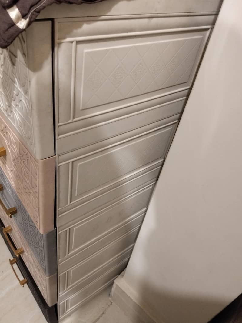 Plastic Drawers 1