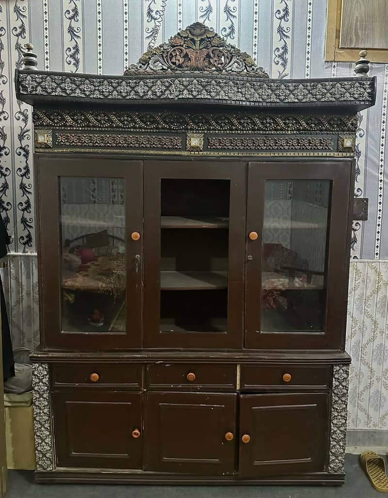 Bed set with showcase 3
